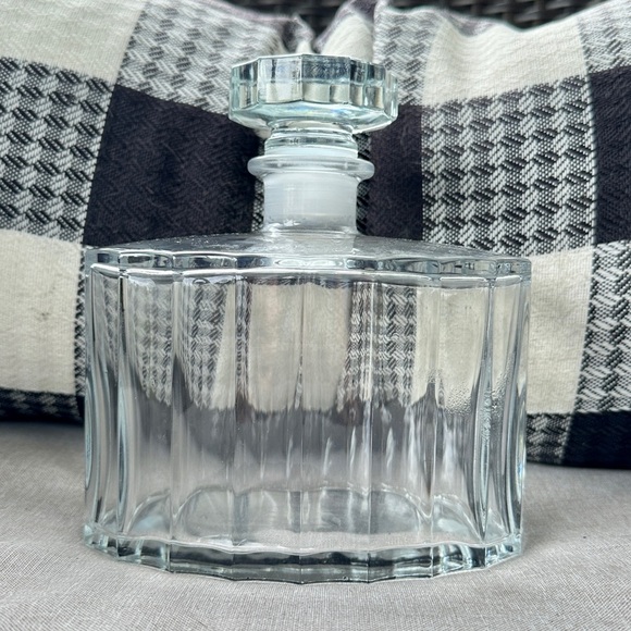 Luigi Bormioli Light and Music Glass Crystal Decanter - Picture 6 of 16